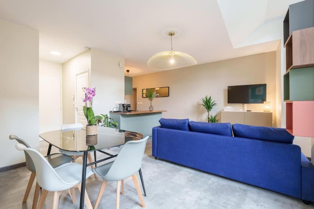 Appartement Lumineux Avec Cour Chaumont  Buitenkant foto