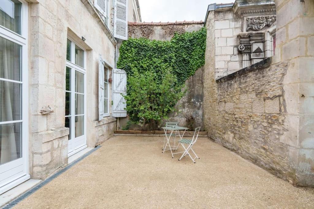 Appartement Lumineux Avec Cour Chaumont  Buitenkant foto